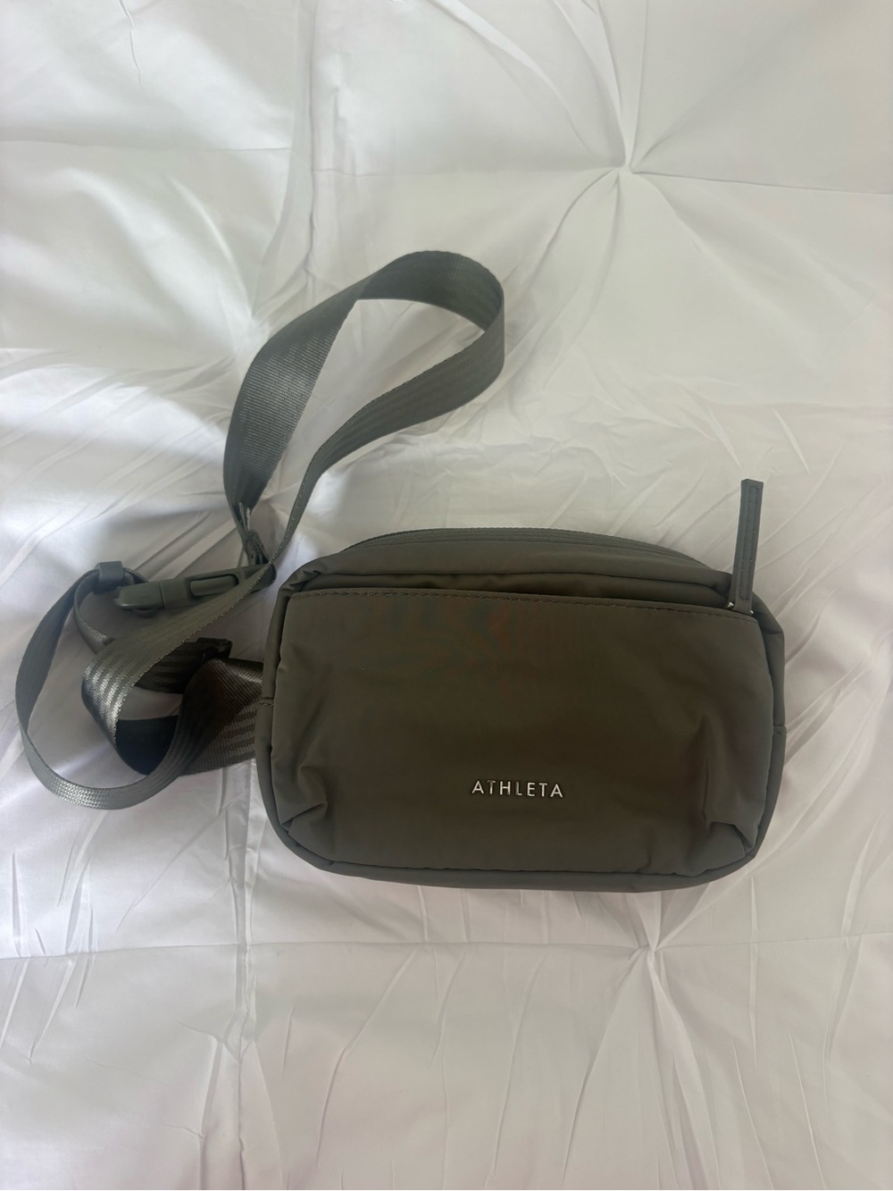 NWOT Athleta Olive Green Crossbody Bag